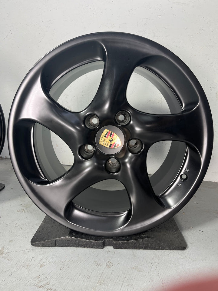 Porsche 996 18 Zoll Turbo Look II Felgen 4S Turbo 8+11J neu restauriert