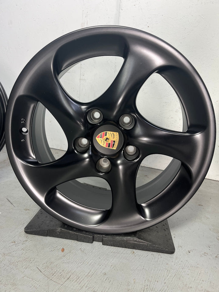 Porsche 996 18 Zoll Turbo Look II Felgen 4S Turbo 8+11J neu restauriert