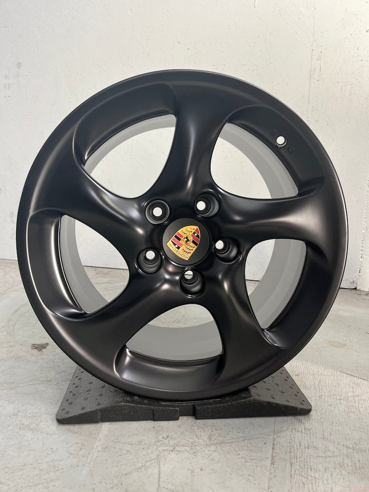 Porsche 996 18 Zoll Turbo Look II Felgen 4S Turbo 8+11J neu restauriert