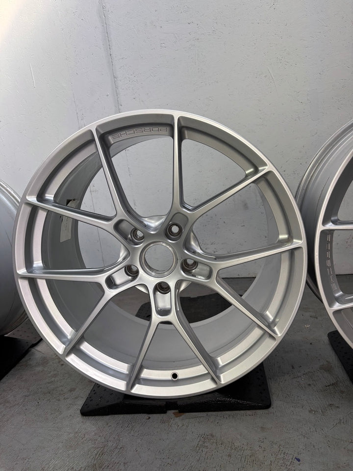 Porsche 992 20 21 Zoll Leichtbau Felgen Lightweight NP: 12.500,-