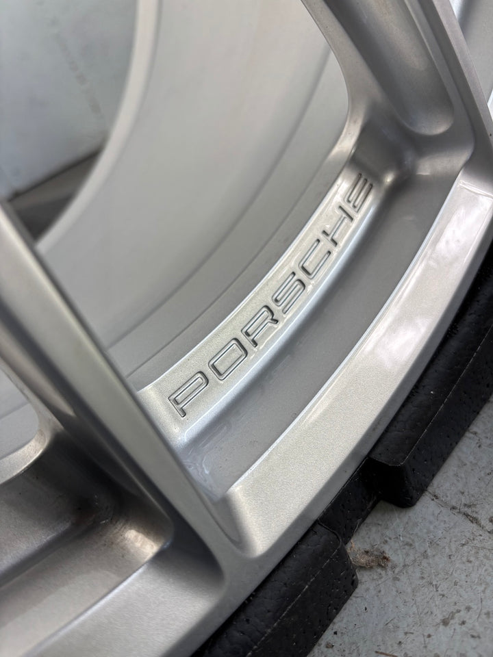 Porsche 992 20 21 Zoll Leichtbau Felgen Lightweight NP: 12.500,-