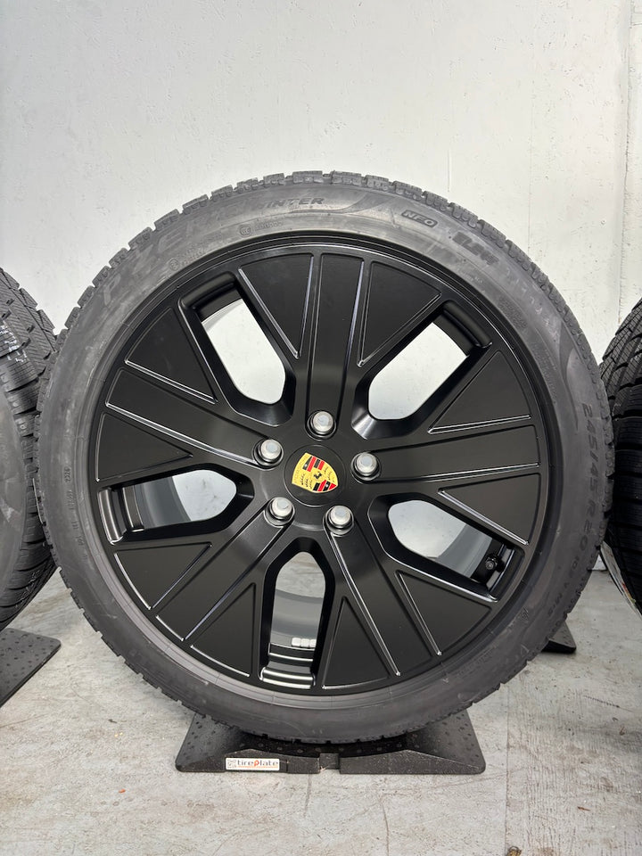 Porsche Taycan J1 II 20 Zoll TURBO AERO Winterräder Pirelli NEUREIFEN 2026