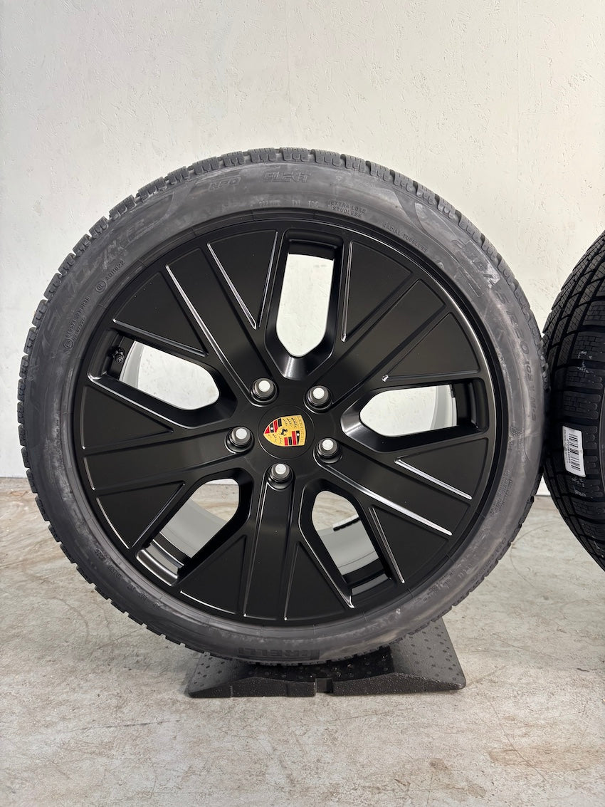 Porsche Taycan J1 II 20 Zoll TURBO AERO Winterräder Pirelli NEUREIFEN 2026