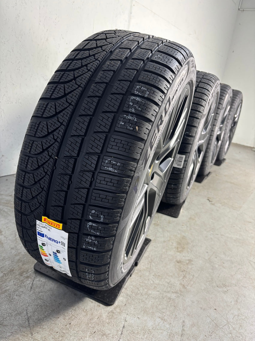 Porsche Taycan J1 II 20 Zoll TURBO AERO Winterräder Pirelli NEUREIFEN 2026