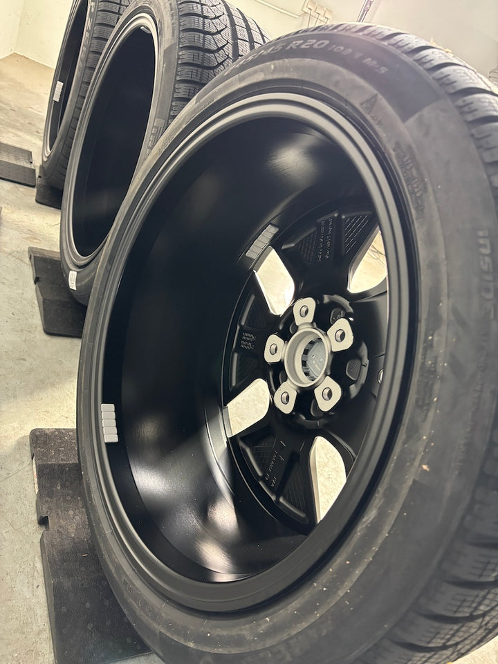 Porsche Taycan J1 II 20 Zoll TURBO AERO Winterräder Pirelli NEUREIFEN 2026