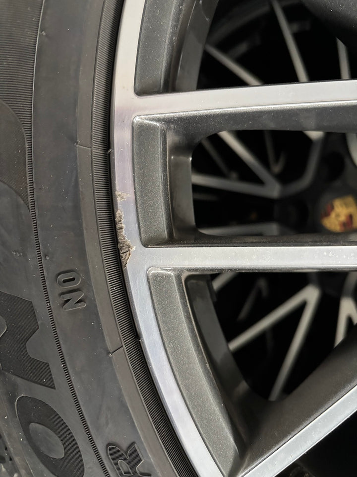 Porsche Cayenne E3 21 Zoll RS Spyder Winter Räder Pirelli DOT2023