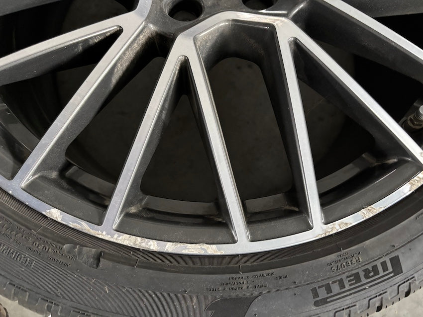 Porsche Cayenne E3 21 Zoll RS Spyder Winter Räder Pirelli DOT2023