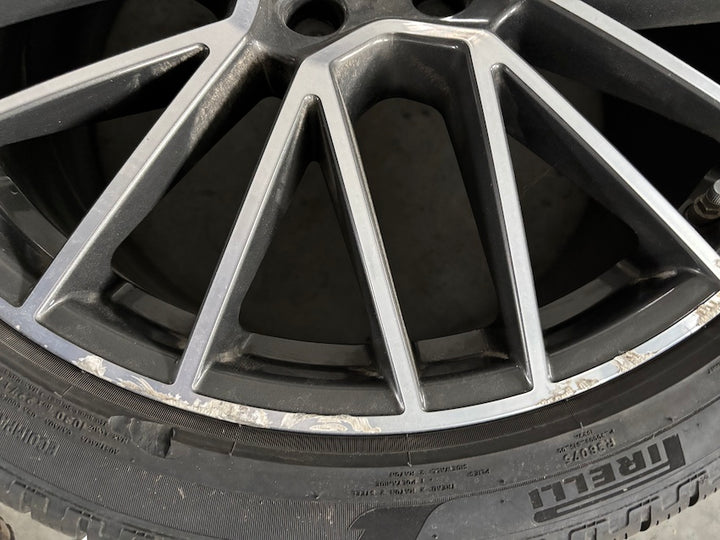 Porsche Cayenne E3 21 Zoll RS Spyder Winter Räder Pirelli DOT2023
