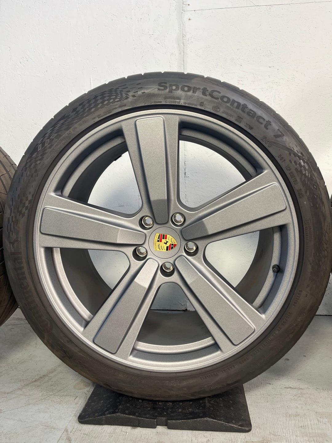 Porsche Cayenne Coupe E3 II 22 Zoll Exclusive Design Sommer VESUVGRAU