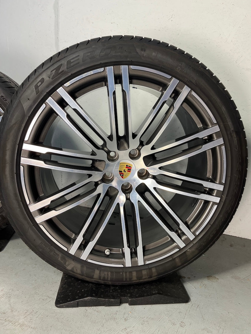 Porsche Macan I 21 Zoll TURBO Sommer Räder Pirelli P-Zero N1