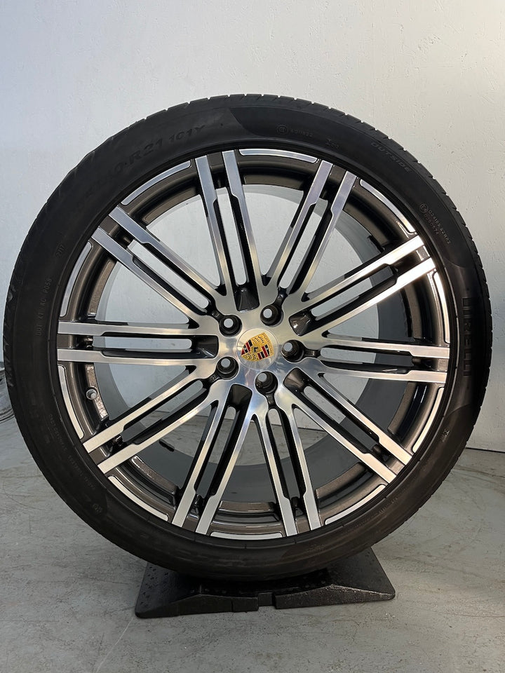 Porsche Macan I 21 Zoll TURBO Sommer Räder Pirelli P-Zero N1