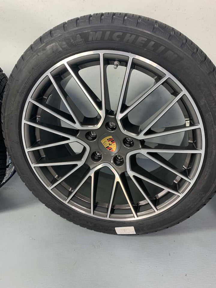 Porsche Cayenne COUPE E3 21 Zoll RS Spyder Winter Räder Michelin MwSt.