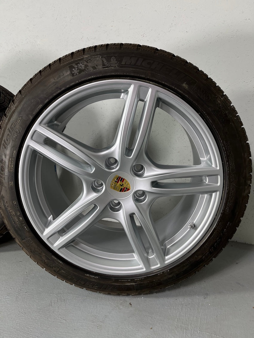 Porsche Panamera 20 Zoll 971 Winter Räder Michelin 8mm DOT2021