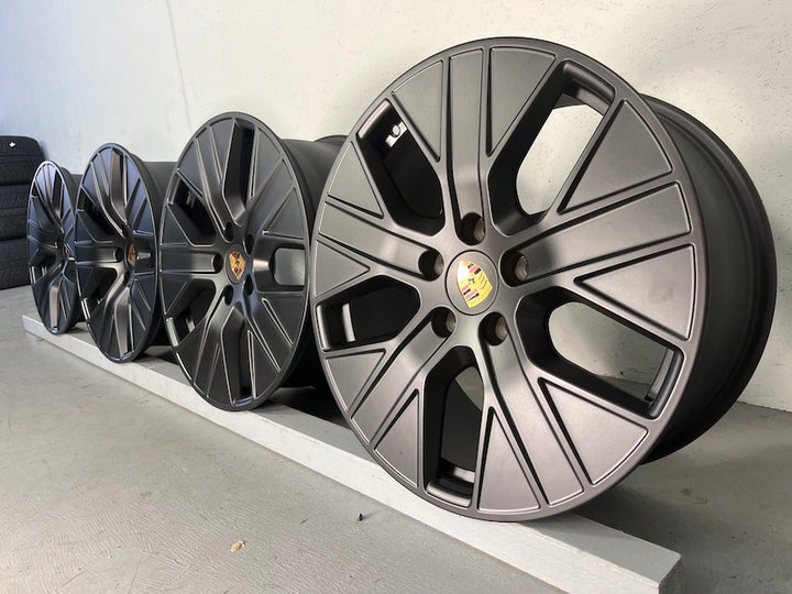 Porsche Taycan 20 Zoll J1 + J1 II TURBO AERO Felgen mattschwarz neu