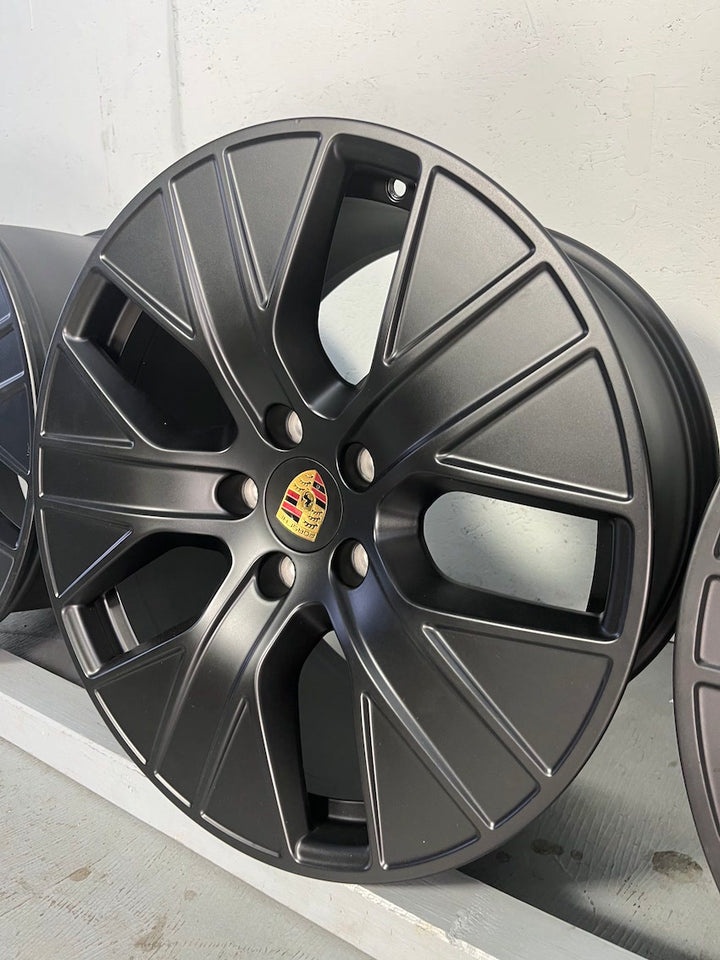 Porsche Taycan 20 Zoll J1 + J1 II TURBO AERO Felgen mattschwarz neu