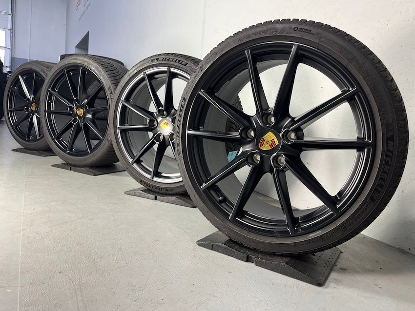 Porsche 992 20 21 Zoll Carrera S Winter Räder Michelin 7,5mm DOT2023/20