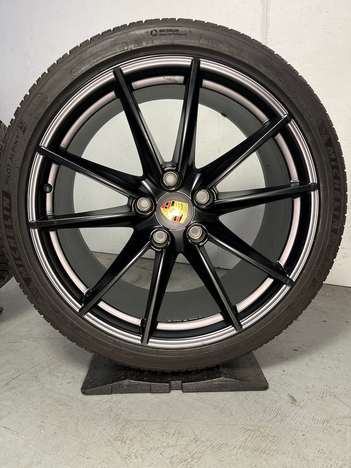 Porsche 992 20 21 Zoll Carrera S Winter Räder Michelin 7,5mm DOT2023/20
