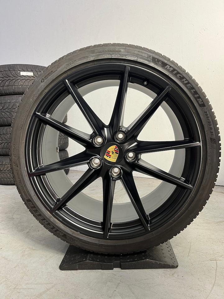 Porsche 992 20 21 Zoll Carrera S Winter Räder Michelin 7,5mm DOT2023/20