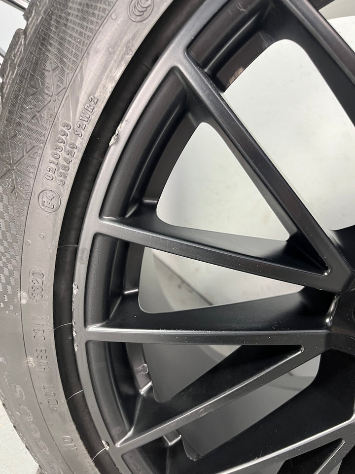 Porsche Cayenne E3 9Y0 21 Zoll RS Spyder Winter Räder Continental