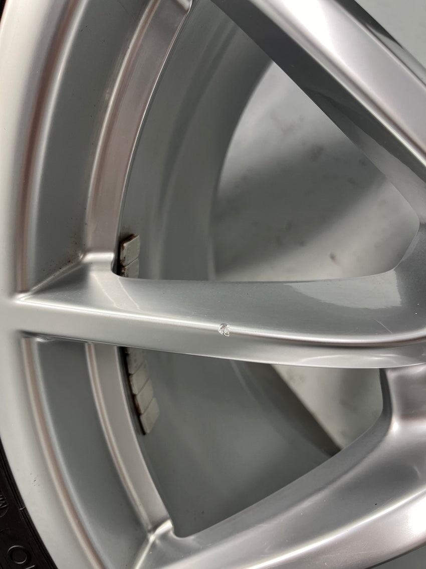 Porsche Macan 20 Zoll Sport Design Winter Räder Michelin DOT2020/21 7mm