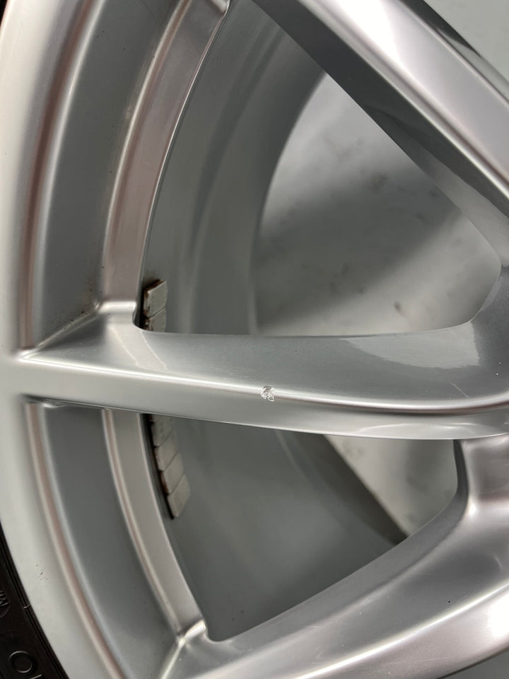 Porsche Macan 20 Zoll Sport Design Winter Räder Michelin DOT2020/21 7mm