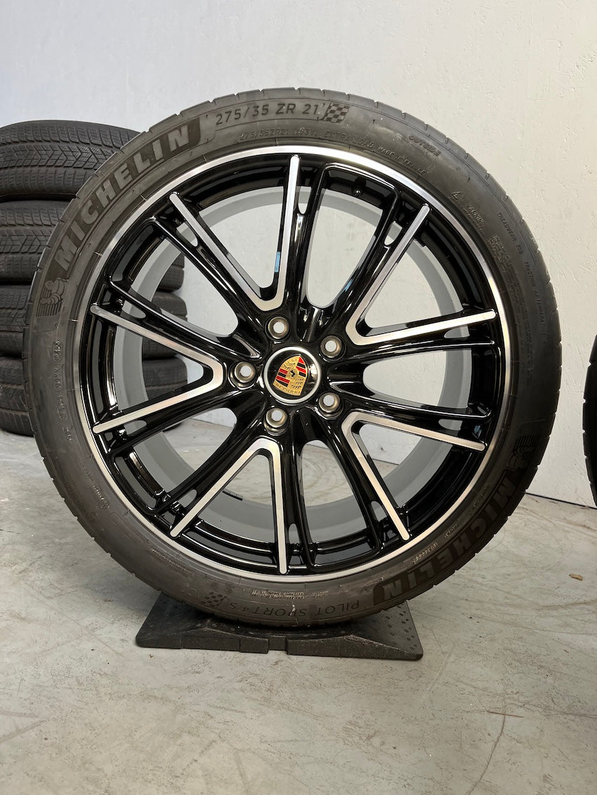 Porsche Panamera 971 21 Zoll EXCLUSIVE DESIGN SPORT Sommer 2x Neureifen