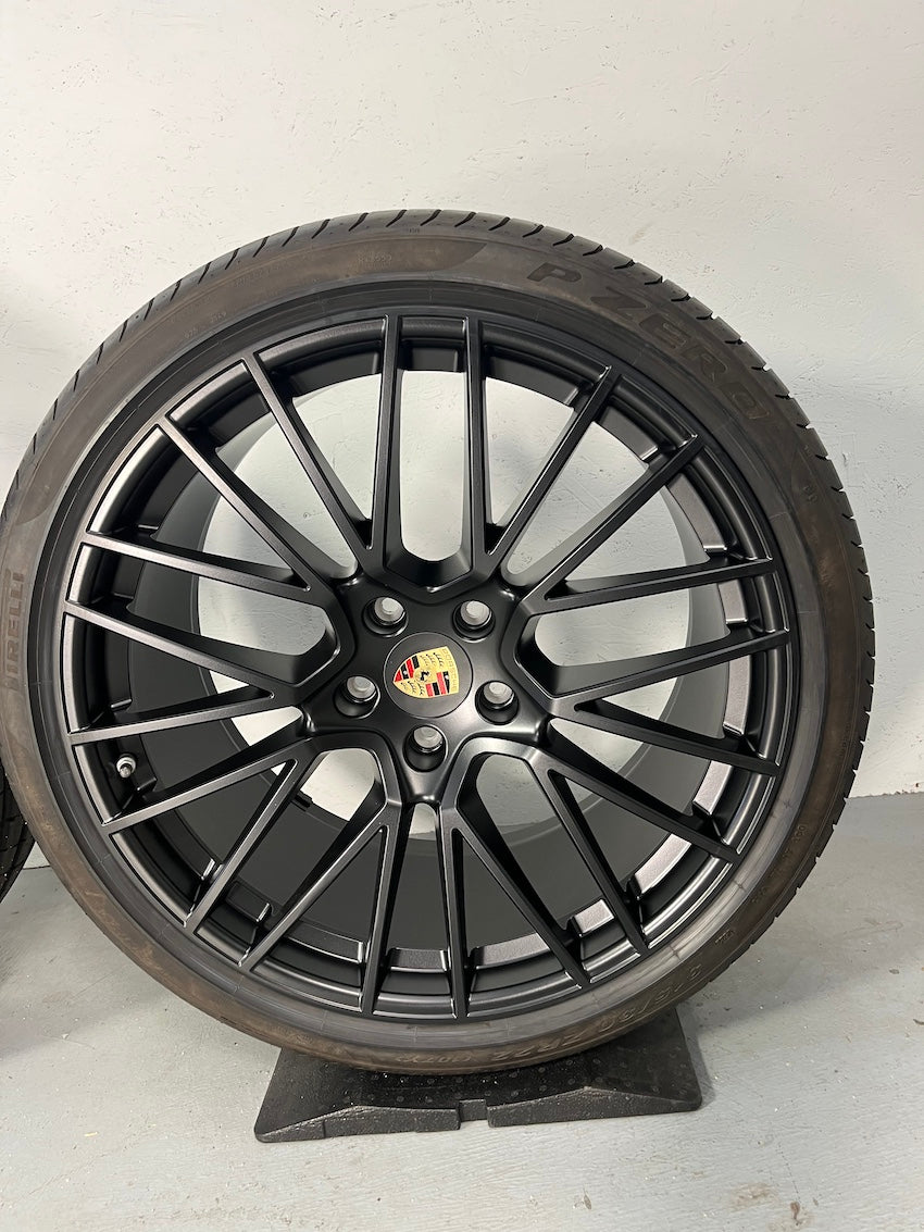 Porsche Cayenne COUPE 22 Zoll E3 9Y0 RS Spyder Sommer Räder Pirelli DOT2022