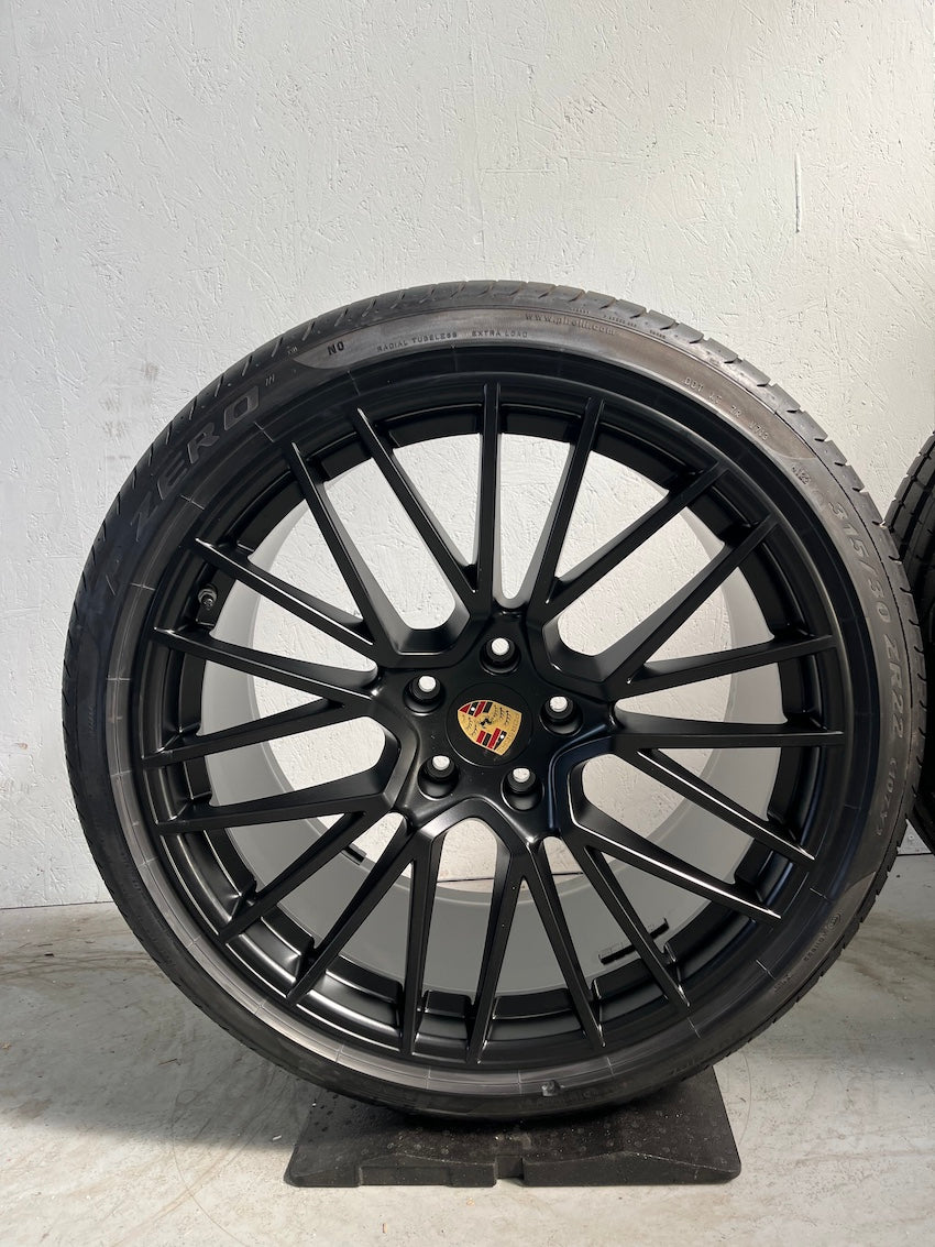 Porsche Cayenne COUPE 22 Zoll E3 9Y0 RS Spyder Sommer Räder Pirelli DOT2022