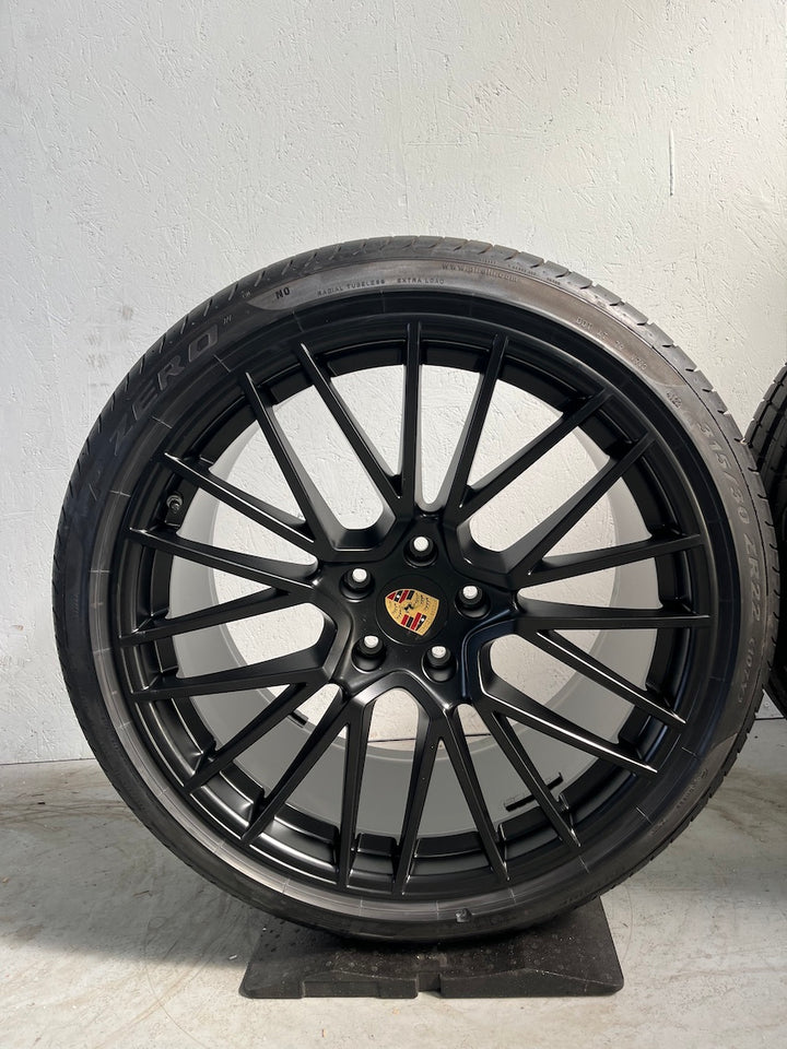 Porsche Cayenne COUPE 22 Zoll E3 9Y0 RS Spyder Sommer Räder Pirelli DOT2022