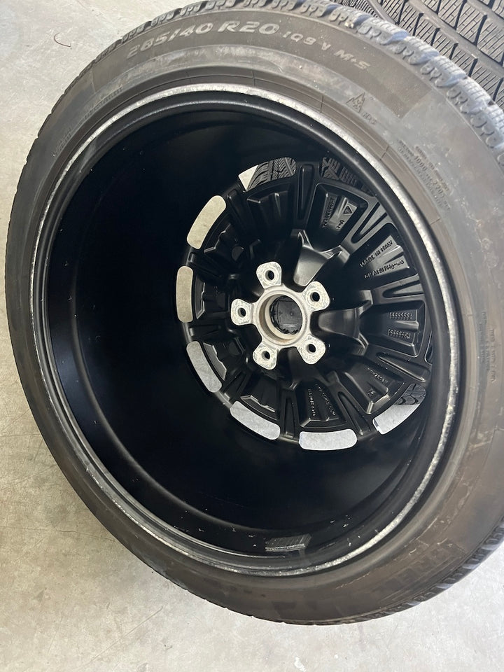 Porsche Taycan 20 Zoll Sport Aero Winterräder Pirelli DOT2023 7mm