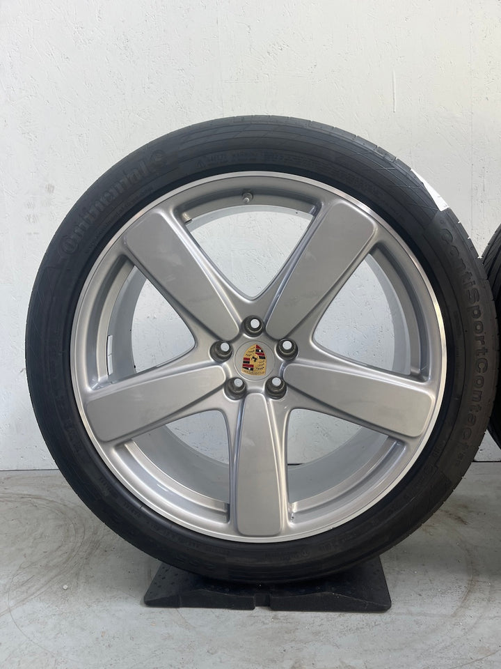 Porsche Macan I 21 Zoll Sport Classic Sommer Räder GT-silber Continental