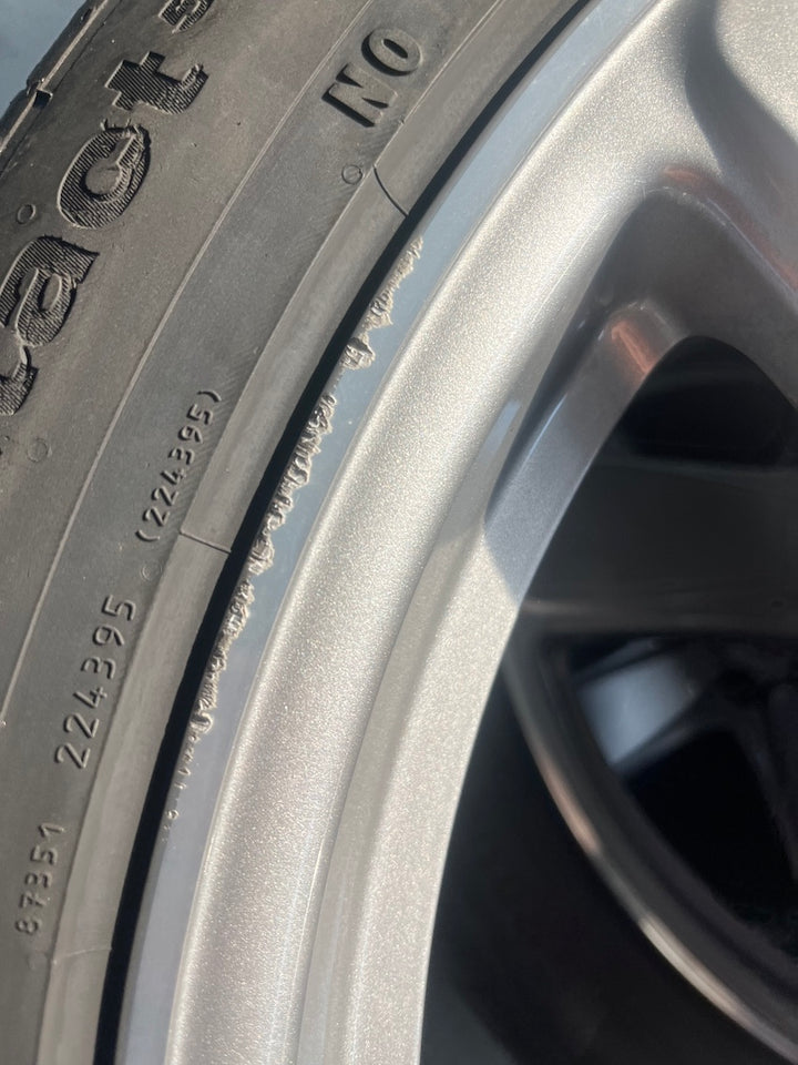 Porsche Macan I 21 Zoll Sport Classic Sommer Räder GT-silber Continental