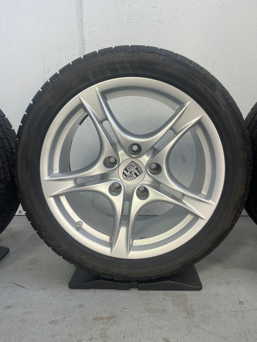 Porsche Boxster 987 18 Zoll Cayman S II Winter Räder Pirelli DOT2020/21 8mm