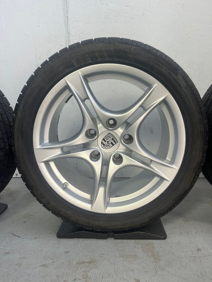 Porsche Boxster 987 18 Zoll Cayman S II Winter Räder Pirelli DOT2020/21 8mm
