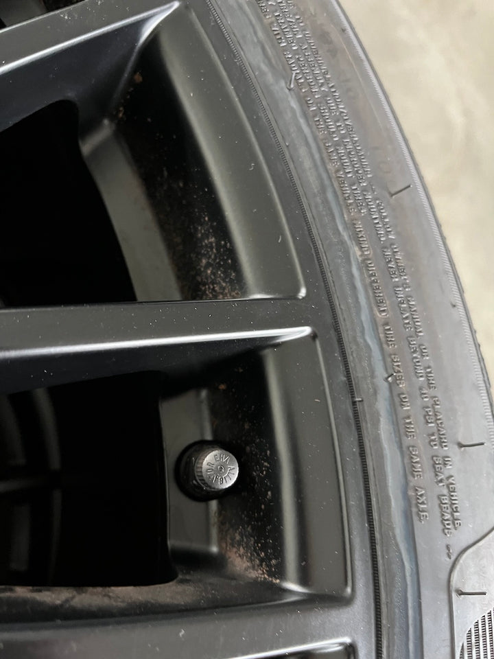 Porsche Cayenne E3 COUPE 9Y0 21 Zoll RS Spyder Winter Räder Michelin DOT2022