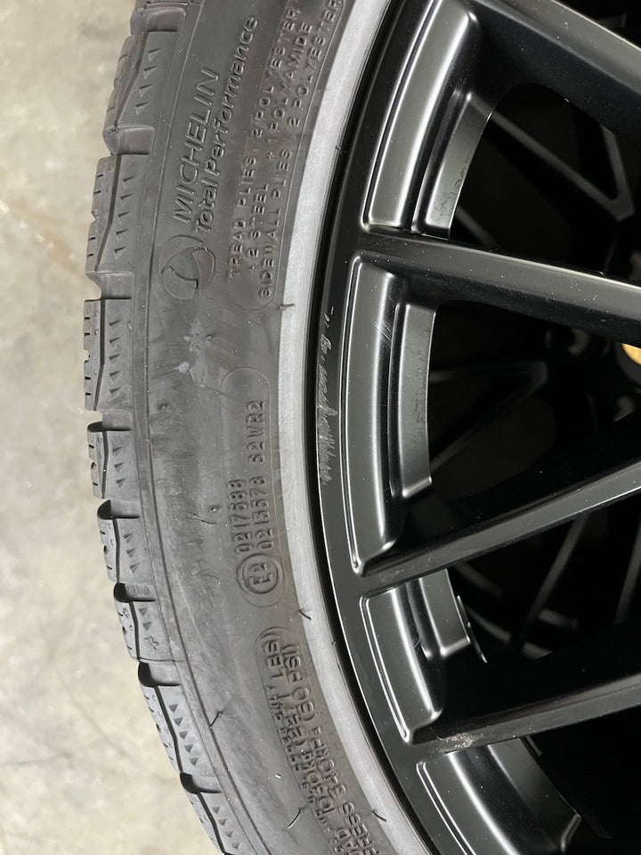 Porsche Cayenne E3 COUPE 9Y0 21 Zoll RS Spyder Winter Räder Michelin DOT2022
