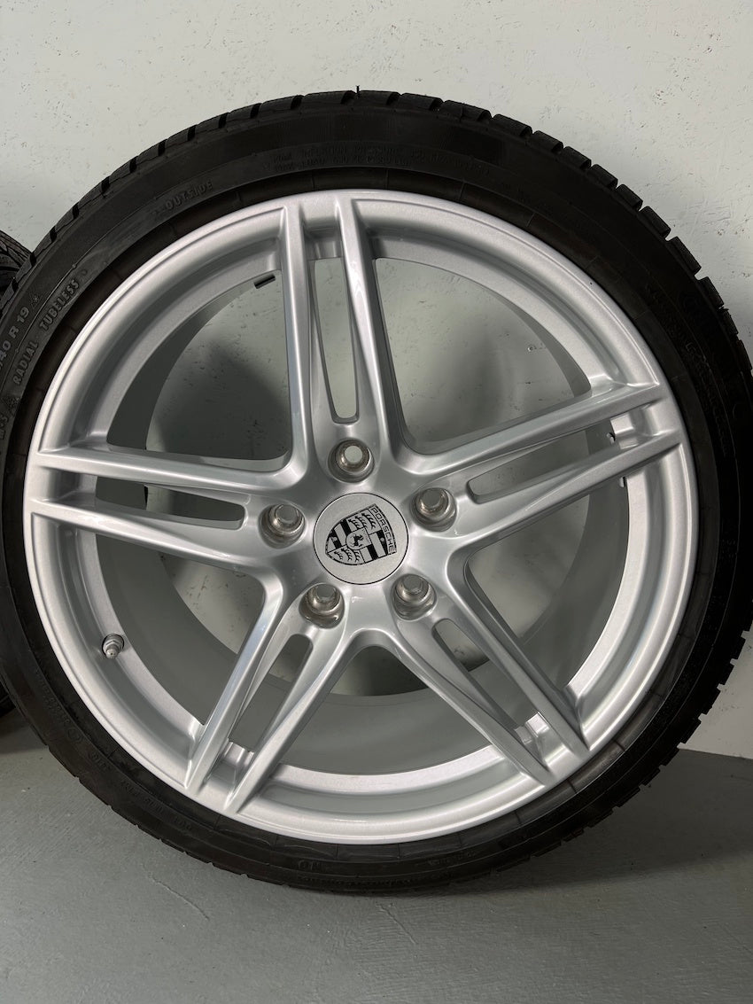Porsche 991.2 19 Zoll Carrera Winter Räder C2 S Conti Heckantrieb 6,5-8mm