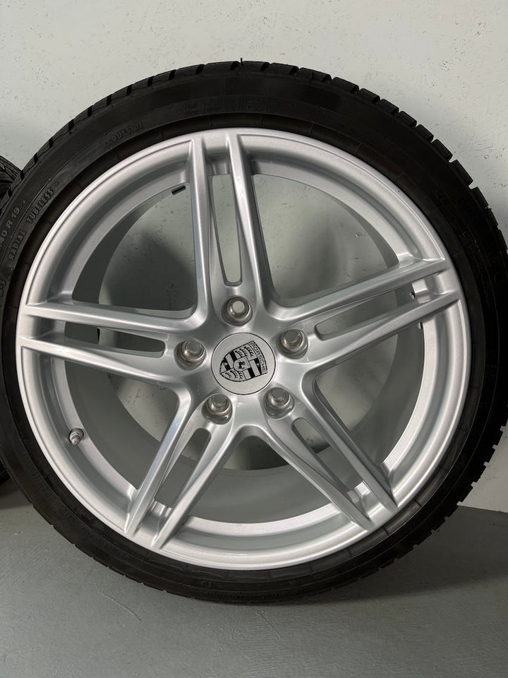 Porsche 991.2 19 Zoll Carrera Winter Räder C2 S Conti Heckantrieb 6,5-8mm
