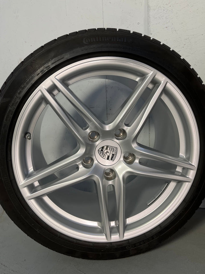 Porsche 991.2 19 Zoll Carrera Winter Räder C2 S Conti Heckantrieb 6,5-8mm