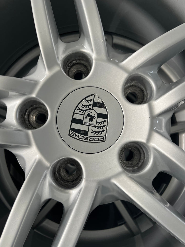 Porsche 991.1 19 Zoll Carrera S Winter Räder C2 S Pirelli
