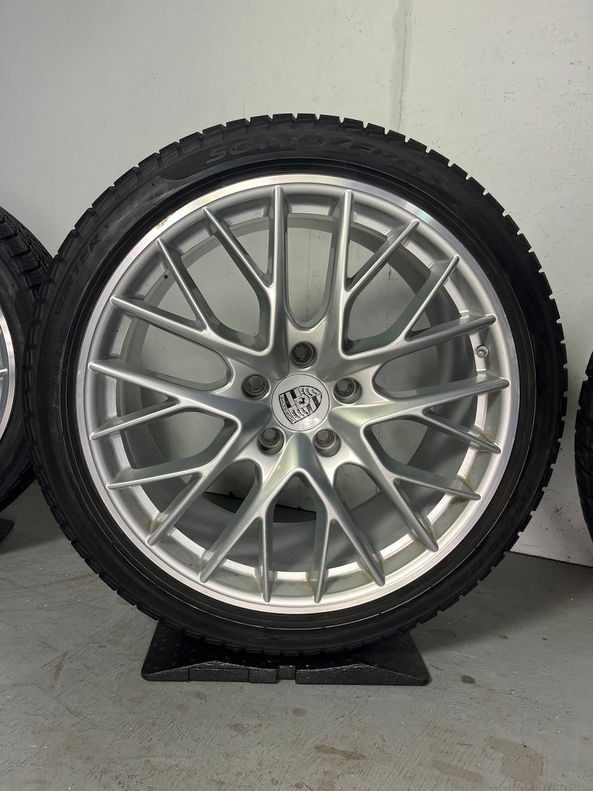 Porsche Panamera 971 21 Zoll Sport Design Winter Räder Pirelli DOT2021