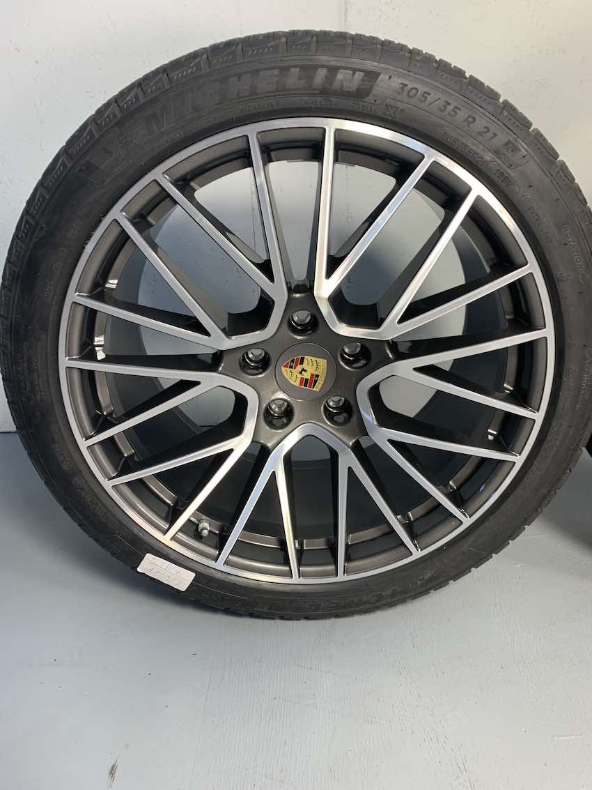 Porsche Cayenne COUPE E3 21 Zoll RS Spyder Winter Räder Michelin MwSt.
