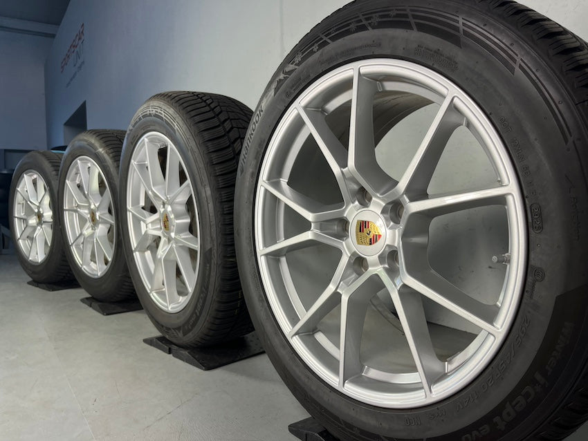 Porsche Cayenne 20 Zoll E3 II Coupe Winter Räder 1300Km Hankook DOT2023