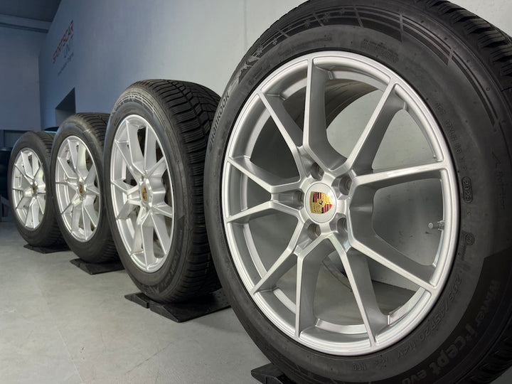 Porsche Cayenne 20 Zoll E3 II Coupe Winter Räder 1300Km Hankook DOT2023