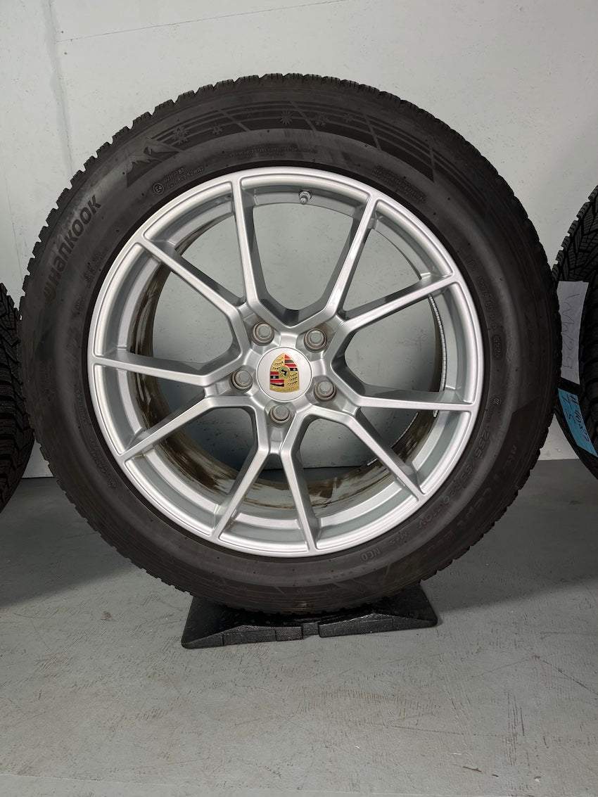 Porsche Cayenne 20 Zoll E3 II Coupe Winter Räder 1300Km Hankook DOT2023