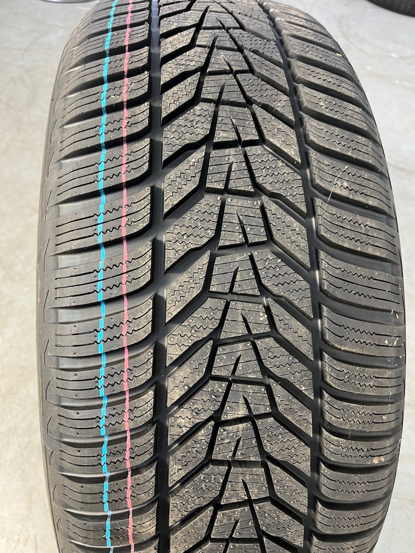 Porsche Cayenne 20 Zoll E3 II SPORT 9Y0 Winterräder Hankook NEU MwSt.awb.