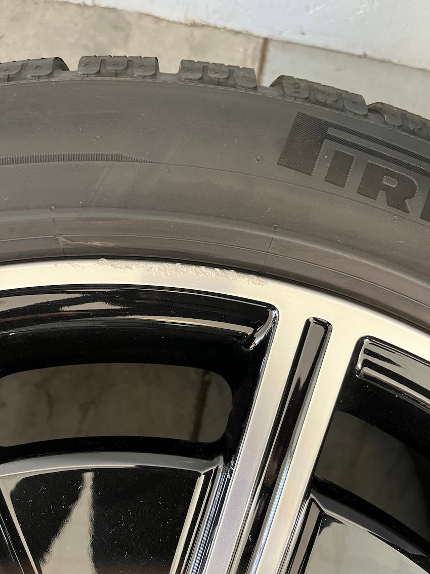 Porsche Taycan 20 Zoll Sport Aero Winterräder Pirelli DOT2022 6,5-7mm