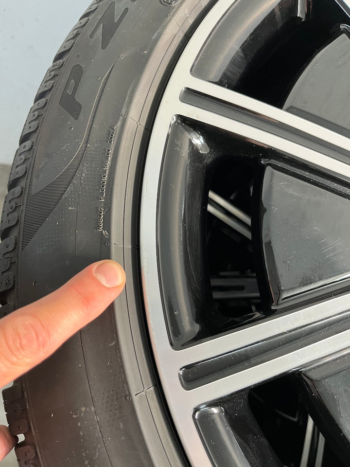 Porsche Taycan 20 Zoll Sport Aero Winterräder Pirelli DOT2022 6,5-7mm