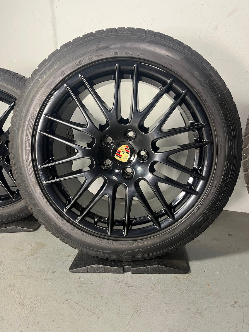 Porsche Cayenne 20 Zoll RS Spyder 958 Winter Räder Dunlop schwarz