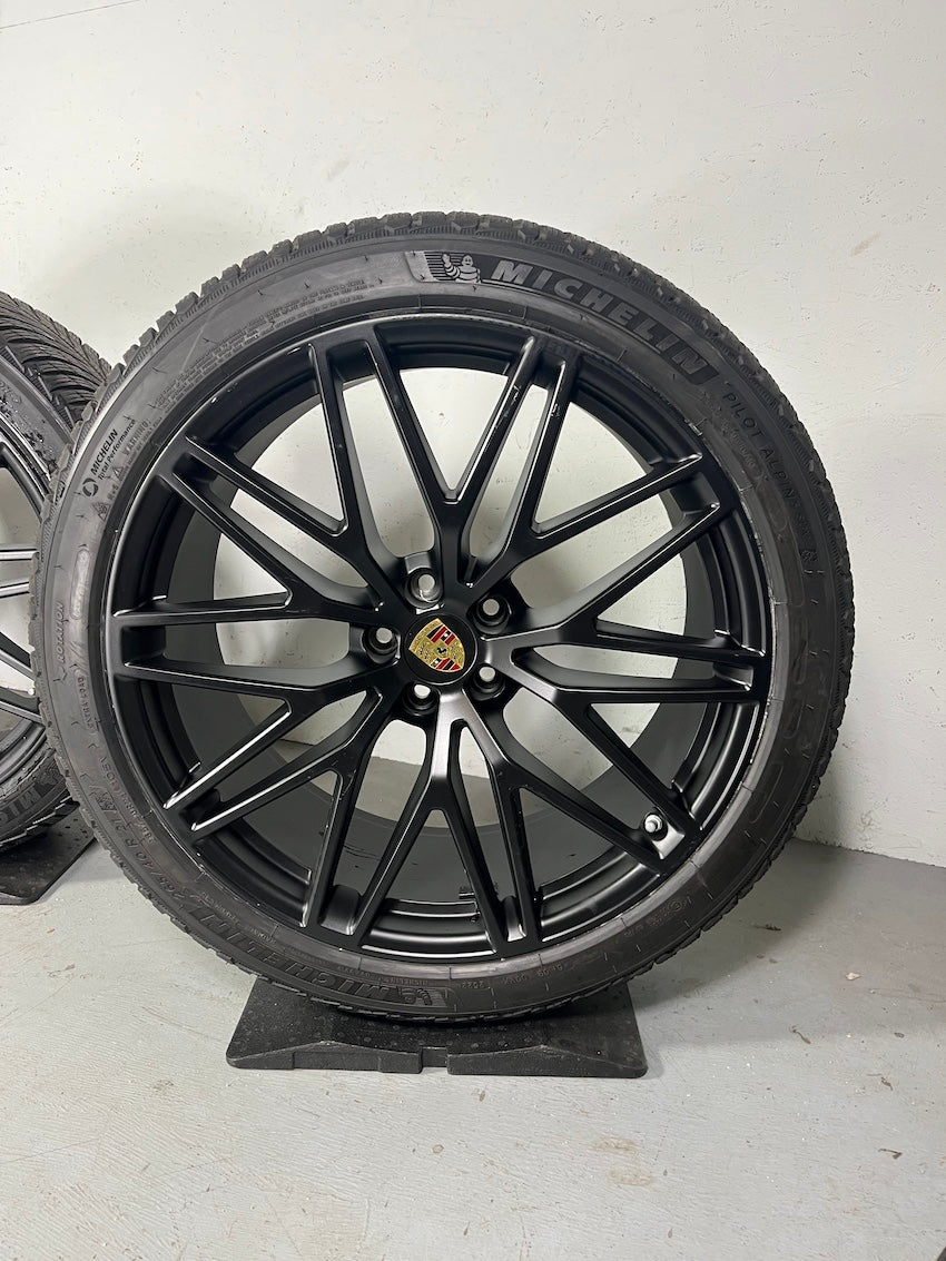 Porsche Macan III 21 Zoll RS Spyder Winter Räder Michelin DOT 2022 8mm